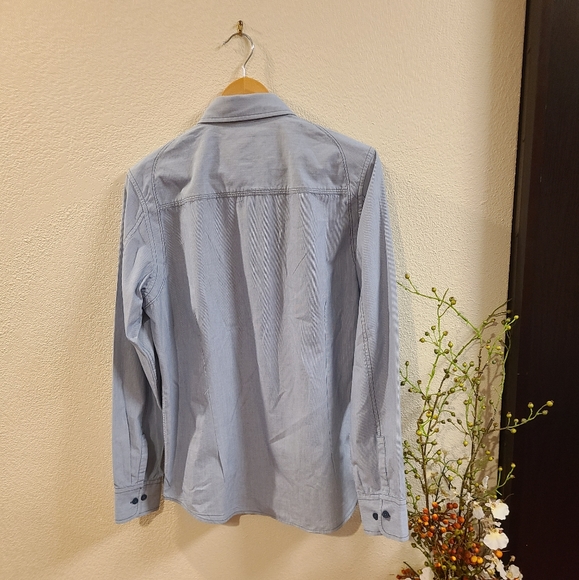 Howe Long Sleeve Button Down Shirt Medium - Picture 5 of 8